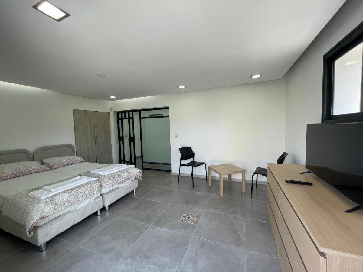 Laila'S Boutique Apartment Haifa Buitenkant foto