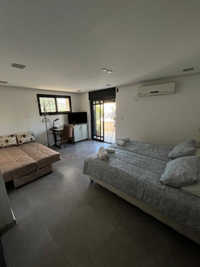 Laila'S Boutique Apartment Haifa Buitenkant foto